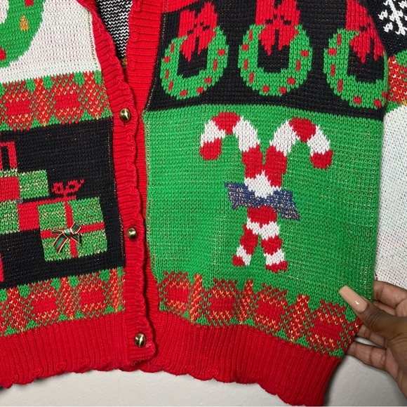 VTG Sweater Loft Women Cardigan Medium Christmas‎ Patchwork Presents Candy Cane - Picture 10 of 15